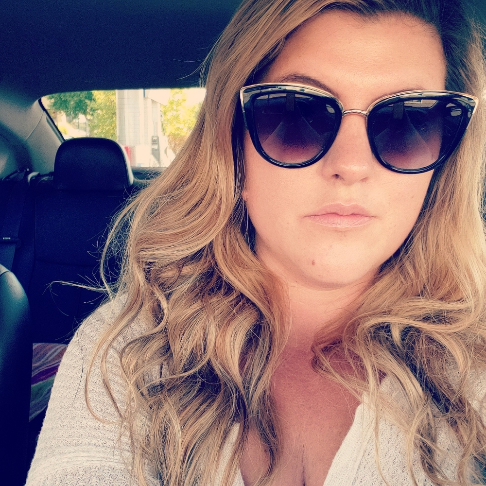 Meet your Posher, Naomi